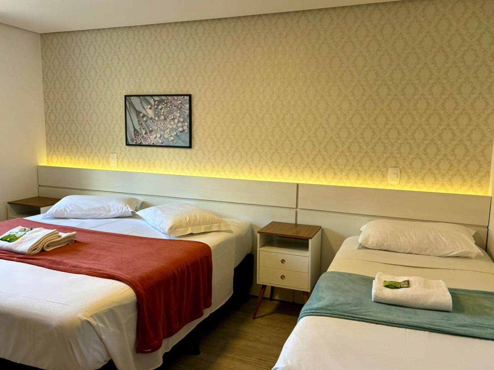 Hotel Golden Hills Canela Bagian luar foto
