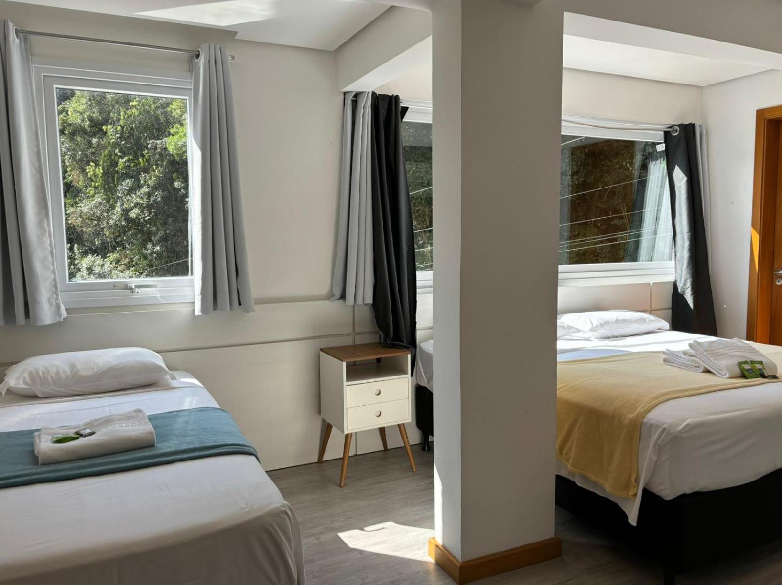Hotel Golden Hills Canela Bagian luar foto