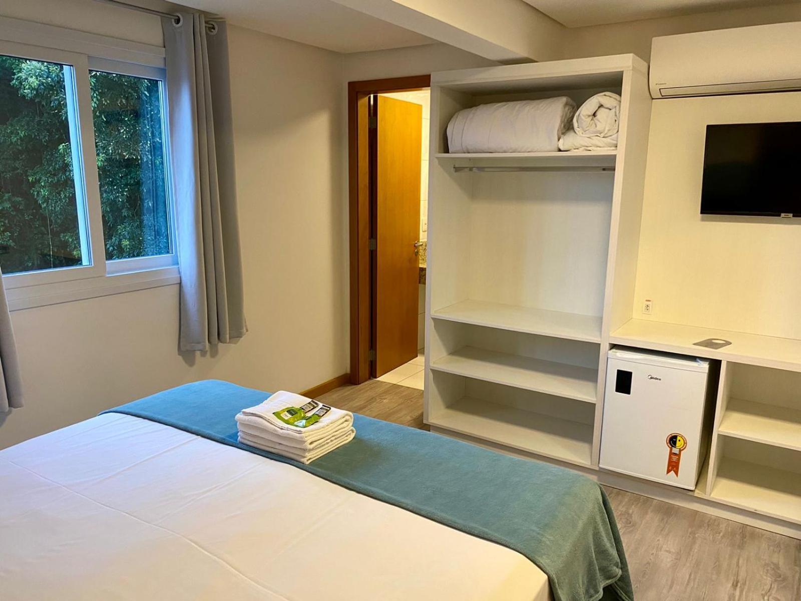 Hotel Golden Hills Canela Bagian luar foto