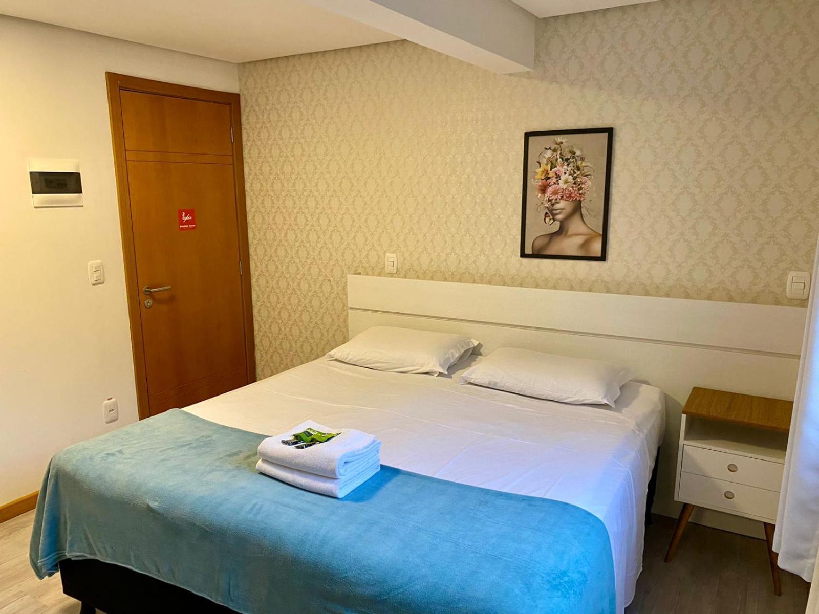 Hotel Golden Hills Canela Bagian luar foto
